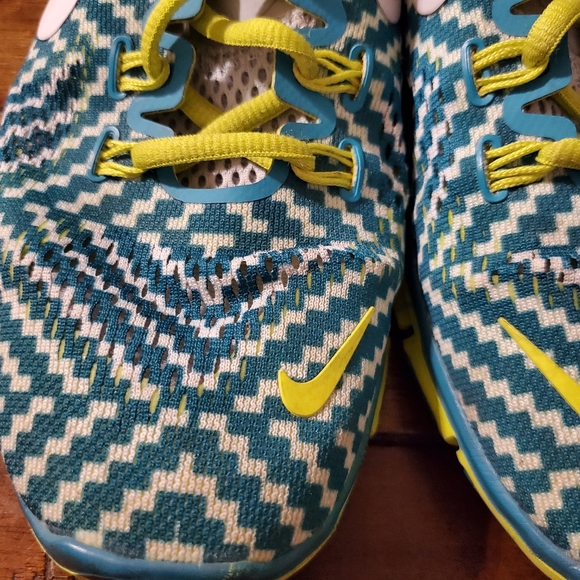 Nike Women's Free 5.0 TR Fit 4 PRT - Picture 4 of 11